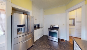 627 Madison Street, Port Clinton, 43452, 2 Bedrooms Bedrooms, ,1 BathroomBathrooms,Residential,For Sale,Madison,20262508
