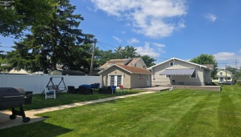 627 Madison Street, Port Clinton, 43452, 2 Bedrooms Bedrooms, ,1 BathroomBathrooms,Residential,For Sale,Madison,20262508