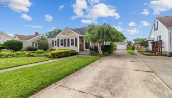 526 48th Street, Sandusky, 44870, 3 Bedrooms Bedrooms, ,1 BathroomBathrooms,Residential,For Sale,48th,20262505