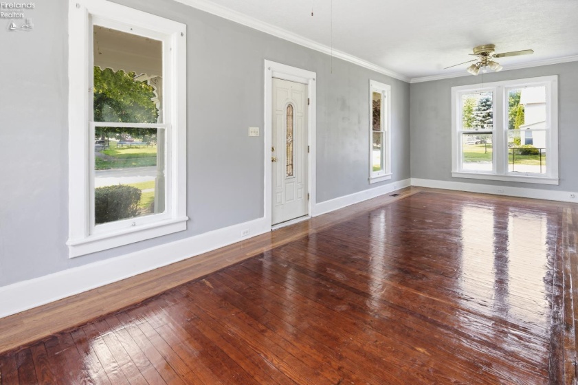 426 N Sandusky, Bellevue, 44811, 3 Bedrooms Bedrooms, ,2 BathroomsBathrooms,Residential,For Sale,N Sandusky,20262585