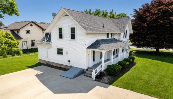 426 N Sandusky, Bellevue, 44811, 3 Bedrooms Bedrooms, ,2 BathroomsBathrooms,Residential,For Sale,N Sandusky,20262585 426 N Sandusky, Bellevue, 44811, 3 Bedrooms Bedrooms, ,2 BathroomsBathrooms,Residential,For Sale,N Sandusky,20262585