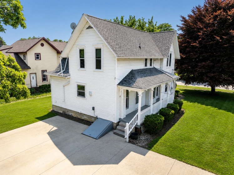 426 N Sandusky, Bellevue, 44811, 3 Bedrooms Bedrooms, ,2 BathroomsBathrooms,Residential,For Sale,N Sandusky,20262585