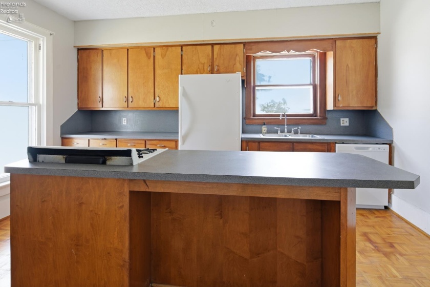 426 N Sandusky, Bellevue, 44811, 3 Bedrooms Bedrooms, ,2 BathroomsBathrooms,Residential,For Sale,N Sandusky,20262585