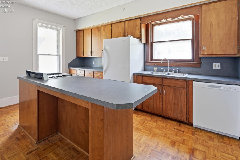 426 N Sandusky, Bellevue, 44811, 3 Bedrooms Bedrooms, ,2 BathroomsBathrooms,Residential,For Sale,N Sandusky,20262585