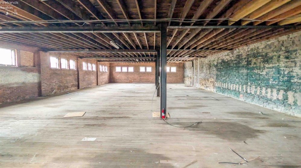 301 Water Street, Sandusky, 44870, ,Commercial,For Sale,Water,20262713