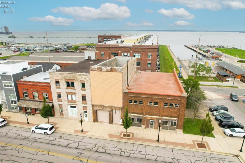 301 Water Street, Sandusky, 44870, ,Commercial,For Sale,Water,20262713