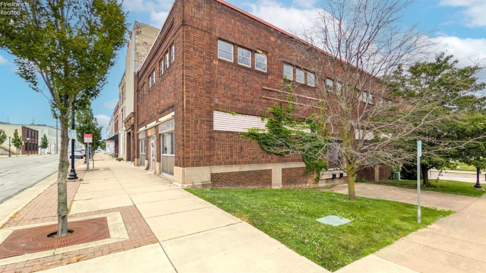 301 Water Street, Sandusky, 44870, ,Commercial,For Sale,Water,20262713