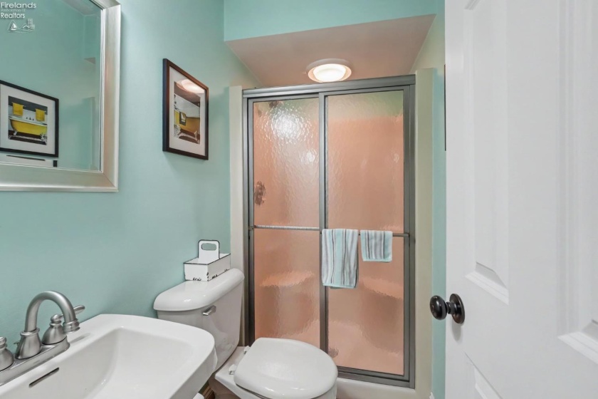 1040 Monroe Street, Bellevue, 44811, 4 Bedrooms Bedrooms, ,3 BathroomsBathrooms,Residential,For Sale,Monroe,20262719