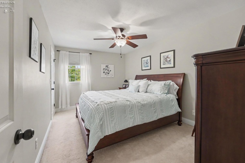 1040 Monroe Street, Bellevue, 44811, 4 Bedrooms Bedrooms, ,3 BathroomsBathrooms,Residential,For Sale,Monroe,20262719