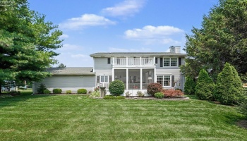 1040 Monroe Street, Bellevue, 44811, 4 Bedrooms Bedrooms, ,3 BathroomsBathrooms,Residential,For Sale,Monroe,20262719