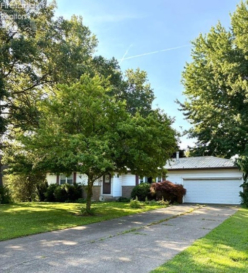3906 Hull Road, Huron, 44839, 3 Bedrooms Bedrooms, ,2 BathroomsBathrooms,Residential,For Sale,Hull,20262635