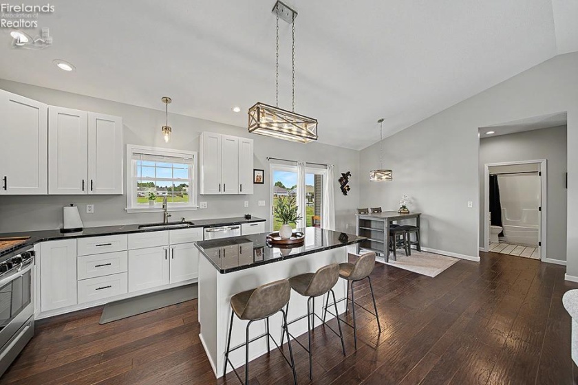 844 Autumn Avenue, Carey, 43316, 3 Bedrooms Bedrooms, ,3 BathroomsBathrooms,Residential,For Sale,Autumn,20262728