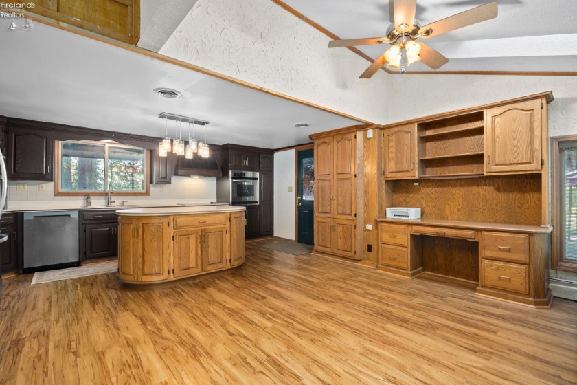 41180 Butternut Ridge Rd., Elyria, 44035, 3 Bedrooms Bedrooms, ,2 BathroomsBathrooms,Residential,For Sale,Butternut Ridge Rd.,20262709
