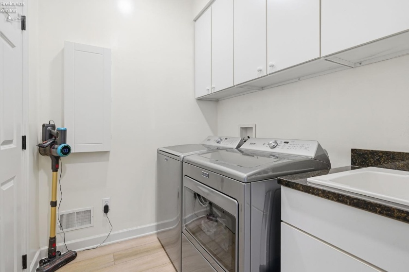 10851 Bay Point Drive, Marblehead, 43440, 3 Bedrooms Bedrooms, ,3 BathroomsBathrooms,Residential,For Sale,Bay Point Drive,20262689