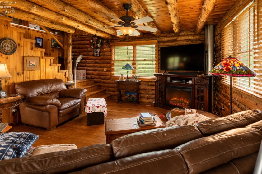 305 Toussaint Portage Road, Oak Harbor, 43449, 1 Bedroom Bedrooms, ,1 BathroomBathrooms,Residential,For Sale,Toussaint Portage,20262542