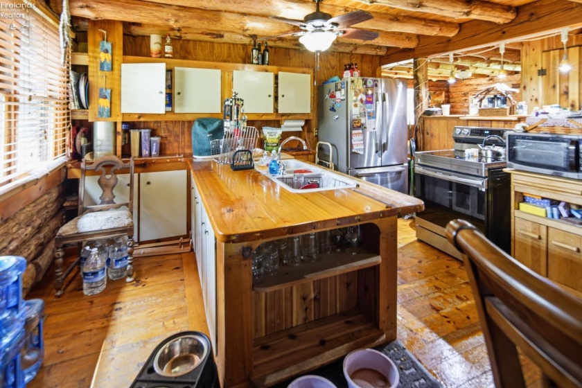 305 Toussaint Portage Road, Oak Harbor, 43449, 1 Bedroom Bedrooms, ,1 BathroomBathrooms,Residential,For Sale,Toussaint Portage,20262542