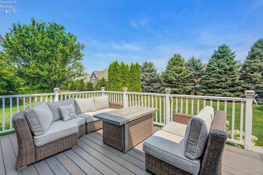 5533 Bertram Drive, Port Clinton, 43452, 5 Bedrooms Bedrooms, ,4 BathroomsBathrooms,Residential,For Sale,Bertram,20262735