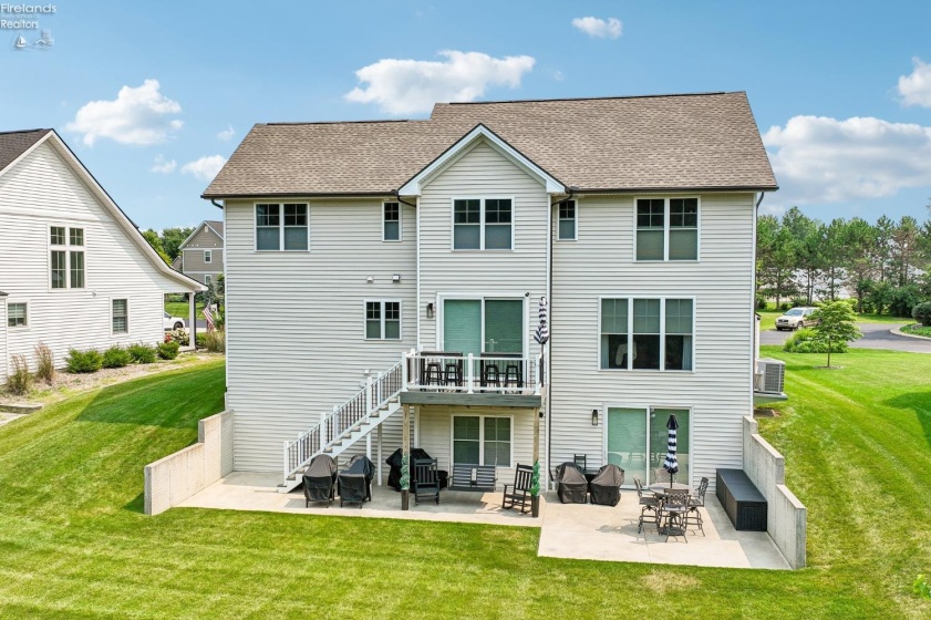 5019 Blue Teal Drive, Port Clinton, 43452, 4 Bedrooms Bedrooms, ,5 BathroomsBathrooms,Residential,For Sale,Blue Teal,20262679
