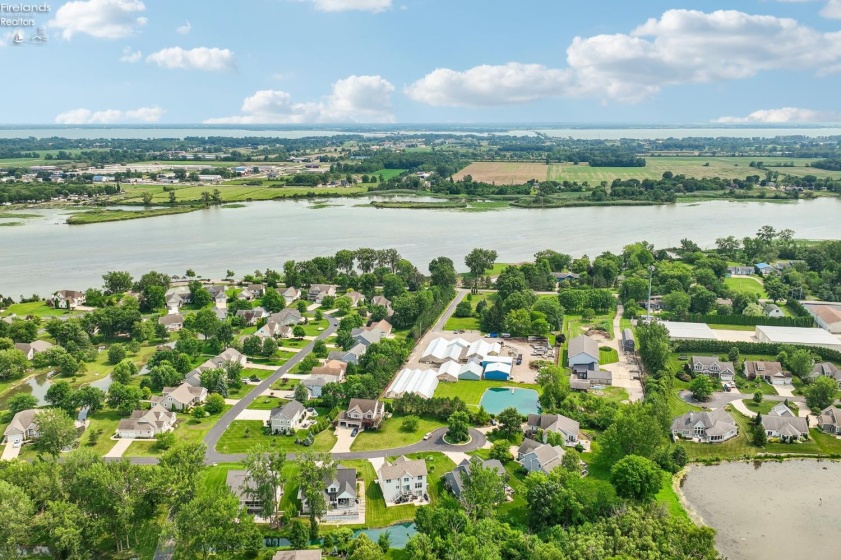5019 Blue Teal Drive, Port Clinton, 43452, 4 Bedrooms Bedrooms, ,5 BathroomsBathrooms,Residential,For Sale,Blue Teal,20262679