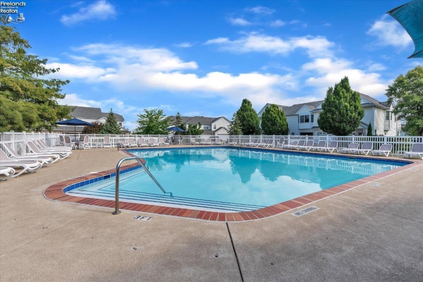 5019 Blue Teal Drive, Port Clinton, 43452, 4 Bedrooms Bedrooms, ,5 BathroomsBathrooms,Residential,For Sale,Blue Teal,20262679