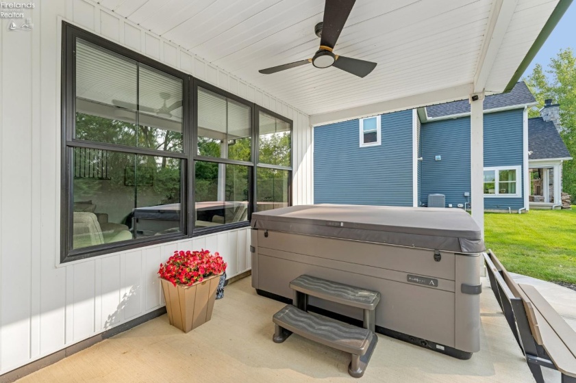 2238 Harbor Bay Drive, Marblehead, 43440, 4 Bedrooms Bedrooms, ,3 BathroomsBathrooms,Residential,For Sale,Harbor Bay,20262682