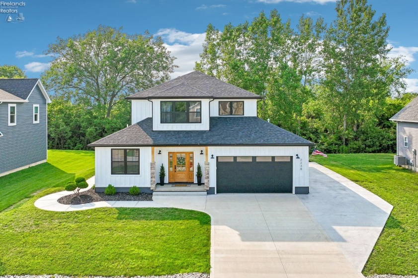 2238 Harbor Bay Drive, Marblehead, 43440, 4 Bedrooms Bedrooms, ,3 BathroomsBathrooms,Residential,For Sale,Harbor Bay,20262682