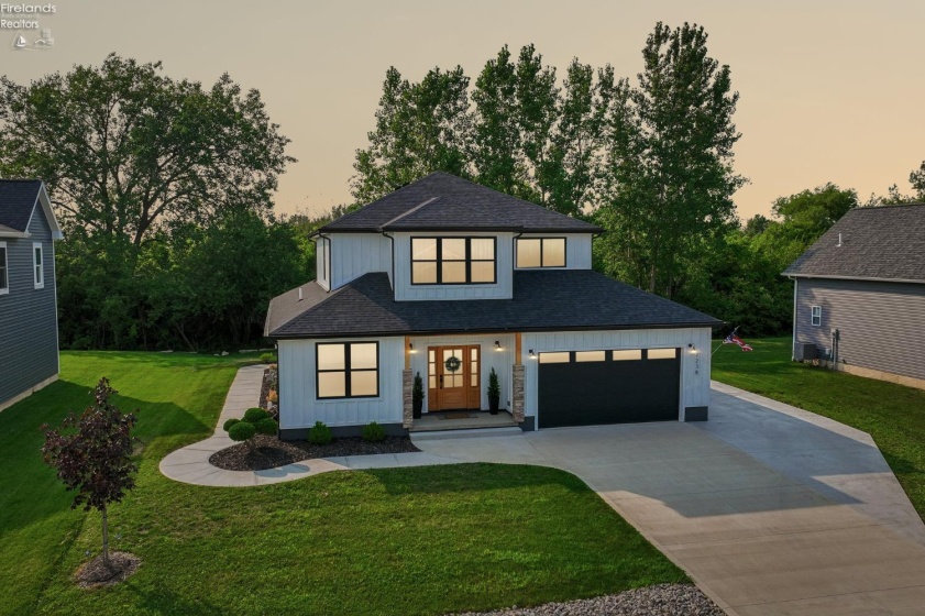 2238 Harbor Bay Drive, Marblehead, 43440, 4 Bedrooms Bedrooms, ,3 BathroomsBathrooms,Residential,For Sale,Harbor Bay,20262682