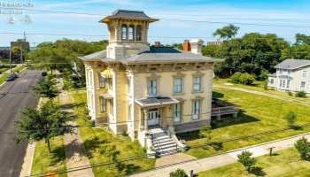 403 Adams, Sandusky, 44870, 9 Bedrooms Bedrooms, ,11 BathroomsBathrooms,Residential,For Sale,Adams,20262715 403 Adams, Sandusky, 44870, 9 Bedrooms Bedrooms, ,11 BathroomsBathrooms,Residential,For Sale,Adams,20262715