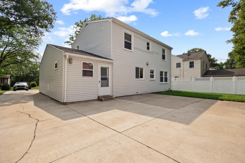 3807 Scottley Drive, Sandusky, 44870, 4 Bedrooms Bedrooms, ,3 BathroomsBathrooms,Residential,For Sale,Scottley,20262733