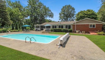 5802 Columbus Avenue, Sandusky, 44870, 4 Bedrooms Bedrooms, ,2 BathroomsBathrooms,Residential,For Sale,Columbus,20262731