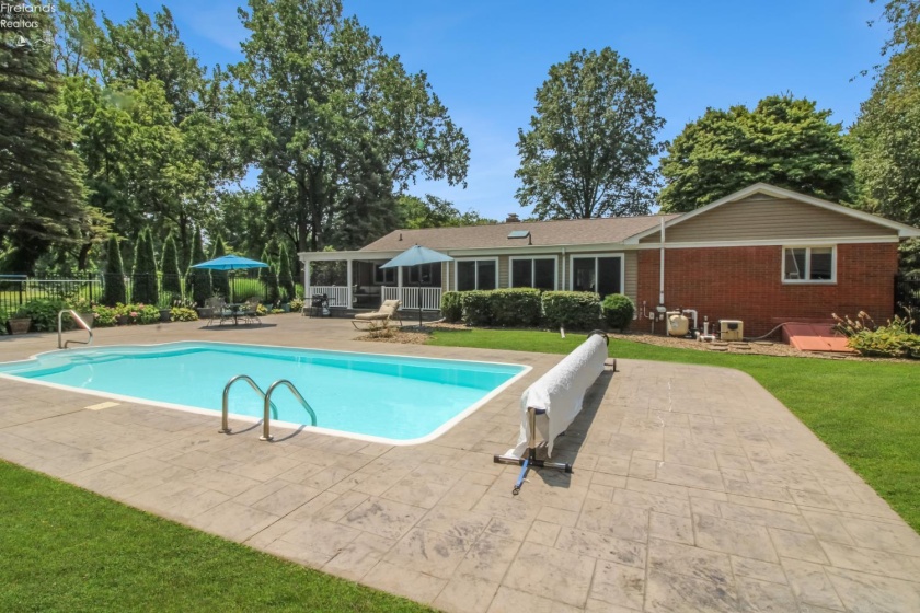 5802 Columbus Avenue, Sandusky, 44870, 4 Bedrooms Bedrooms, ,2 BathroomsBathrooms,Residential,For Sale,Columbus,20262731