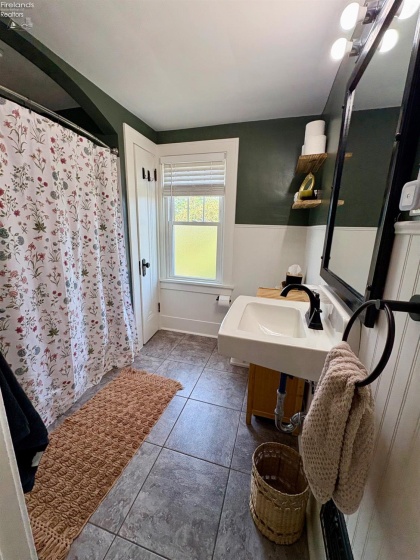 98 Gross Street, Tiffin, 44883, 3 Bedrooms Bedrooms, ,2 BathroomsBathrooms,Residential,For Sale,Gross,20262741