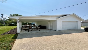 98 Gross Street, Tiffin, 44883, 3 Bedrooms Bedrooms, ,2 BathroomsBathrooms,Residential,For Sale,Gross,20262741