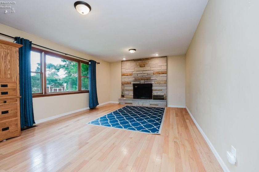 2505 Oakmont Drive, Findlay, 45840, 3 Bedrooms Bedrooms, ,2 BathroomsBathrooms,Residential,For Sale,Oakmont,20262678