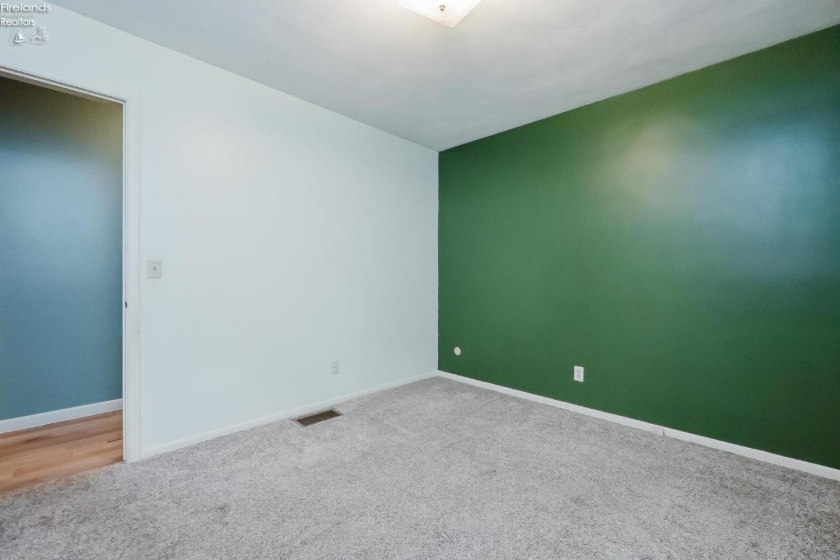 2505 Oakmont Drive, Findlay, 45840, 3 Bedrooms Bedrooms, ,2 BathroomsBathrooms,Residential,For Sale,Oakmont,20262678