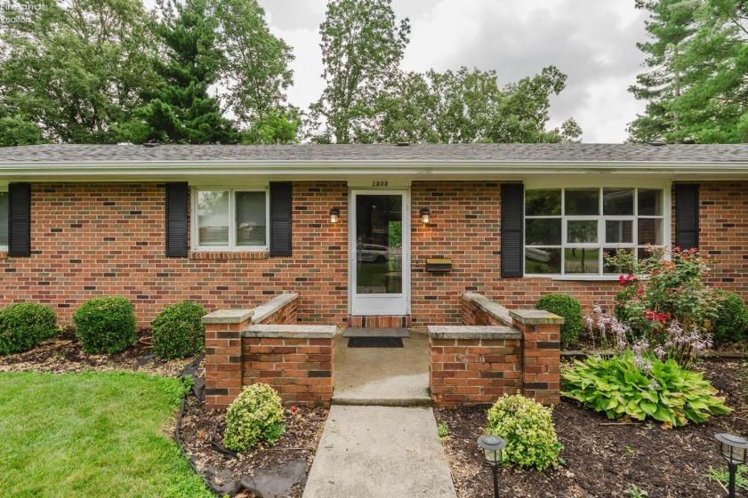 2505 Oakmont Drive, Findlay, 45840, 3 Bedrooms Bedrooms, ,2 BathroomsBathrooms,Residential,For Sale,Oakmont,20262678