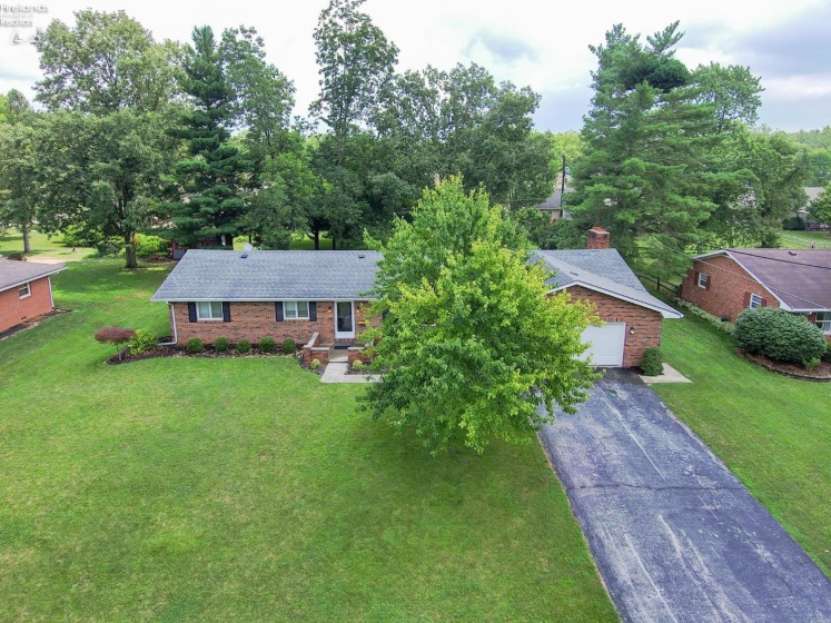 2505 Oakmont Drive, Findlay, 45840, 3 Bedrooms Bedrooms, ,2 BathroomsBathrooms,Residential,For Sale,Oakmont,20262678