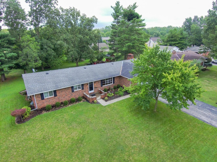 2505 Oakmont Drive, Findlay, 45840, 3 Bedrooms Bedrooms, ,2 BathroomsBathrooms,Residential,For Sale,Oakmont,20262678