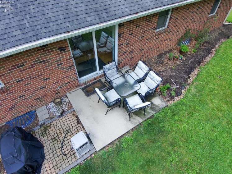2505 Oakmont Drive, Findlay, 45840, 3 Bedrooms Bedrooms, ,2 BathroomsBathrooms,Residential,For Sale,Oakmont,20262678