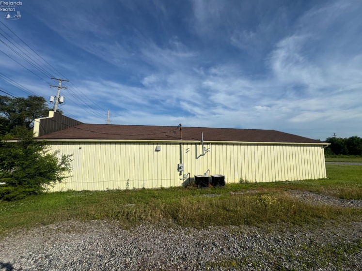 325 Center, Bellevue, 44811, ,Commercial,For Sale,Center,20262745