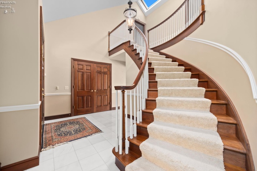 1711 Willow Drive, Sandusky, 44870, 4 Bedrooms Bedrooms, ,5 BathroomsBathrooms,Residential,For Sale,Willow,20262748