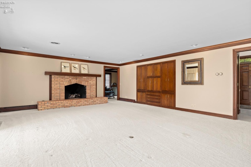 1711 Willow Drive, Sandusky, 44870, 4 Bedrooms Bedrooms, ,5 BathroomsBathrooms,Residential,For Sale,Willow,20262748