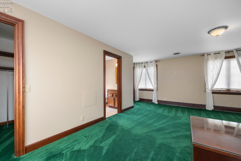 1711 Willow Drive, Sandusky, 44870, 4 Bedrooms Bedrooms, ,5 BathroomsBathrooms,Residential,For Sale,Willow,20262748