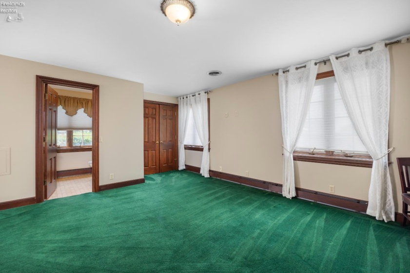 1711 Willow Drive, Sandusky, 44870, 4 Bedrooms Bedrooms, ,5 BathroomsBathrooms,Residential,For Sale,Willow,20262748