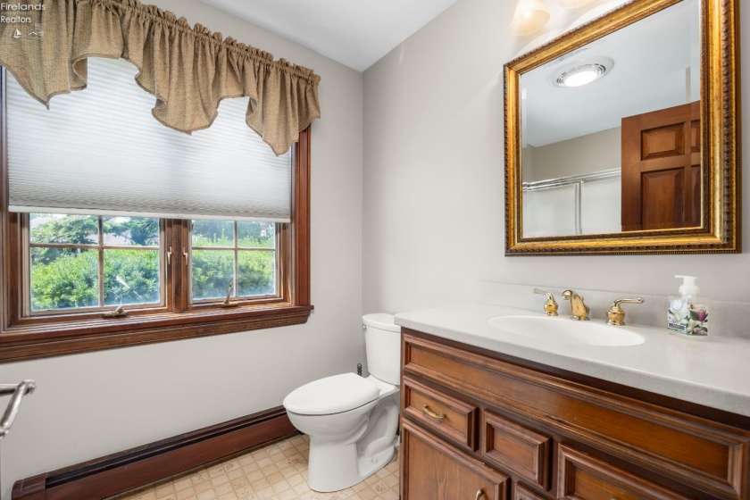 1711 Willow Drive, Sandusky, 44870, 4 Bedrooms Bedrooms, ,5 BathroomsBathrooms,Residential,For Sale,Willow,20262748