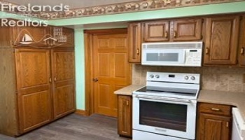 208 Main Street, McComb, 45858, 3 Bedrooms Bedrooms, ,2 BathroomsBathrooms,Residential,For Sale,Main Street,20262701 208 Main Street, McComb, 45858, 3 Bedrooms Bedrooms, ,2 BathroomsBathrooms,Residential,For Sale,Main Street,20262701