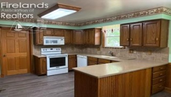 208 Main Street, McComb, 45858, 3 Bedrooms Bedrooms, ,2 BathroomsBathrooms,Residential,For Sale,Main Street,20262701 208 Main Street, McComb, 45858, 3 Bedrooms Bedrooms, ,2 BathroomsBathrooms,Residential,For Sale,Main Street,20262701