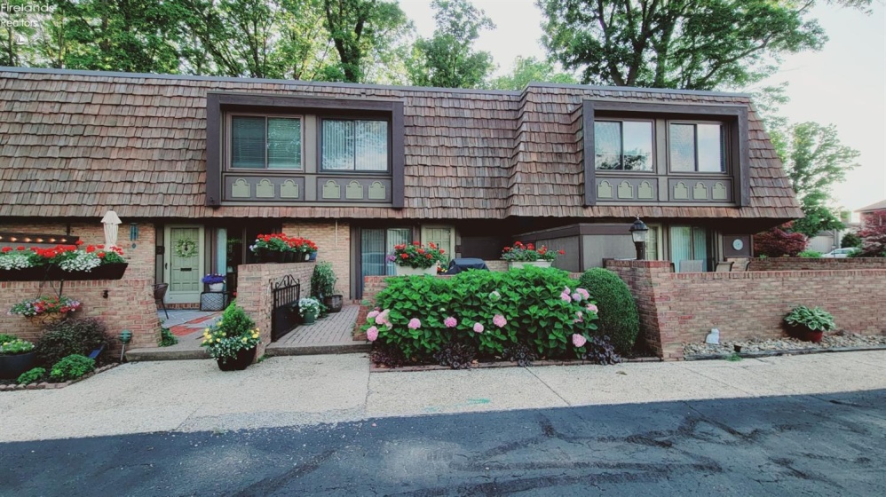 1120 By The Shores Drive, Huron, 44839, 2 Bedrooms Bedrooms, ,3 BathroomsBathrooms,Residential,For Sale,By The Shores,20262580