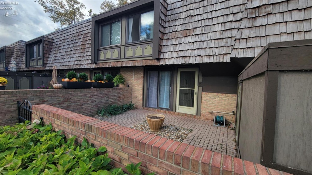 1120 By The Shores Drive, Huron, 44839, 2 Bedrooms Bedrooms, ,3 BathroomsBathrooms,Residential,For Sale,By The Shores,20262580