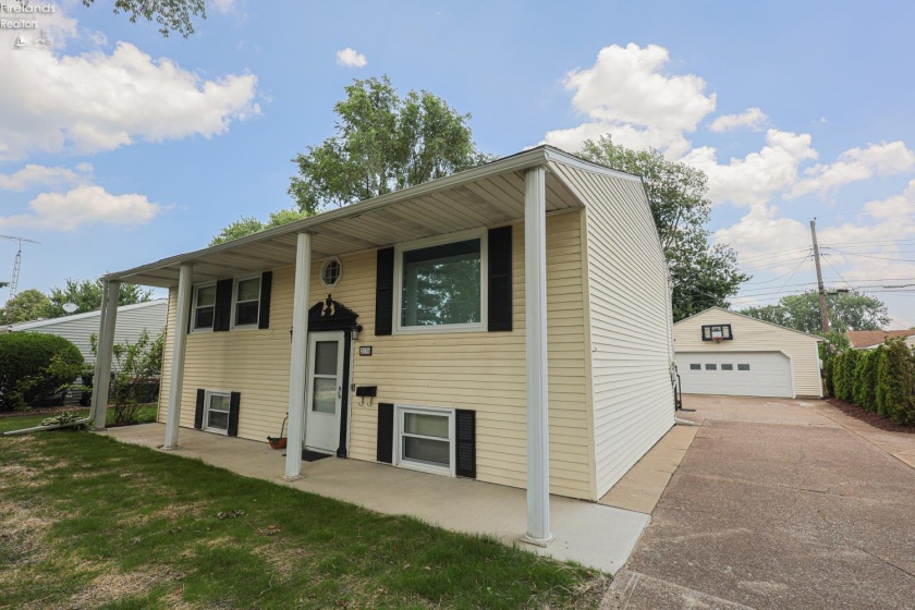 2136 Oldgate Road, Sandusky, 44870, 4 Bedrooms Bedrooms, ,2 BathroomsBathrooms,Residential,For Sale,Oldgate,20262750